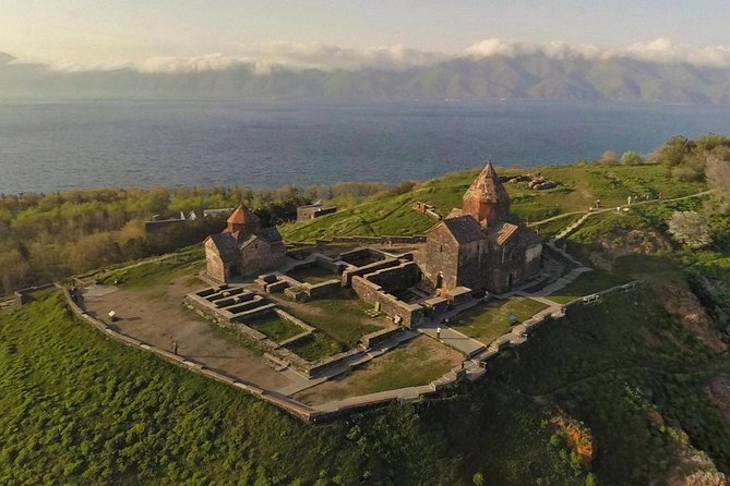 7 Day Tour through Armenia - Echmiadzin and Zvartnots connect Armenia’s faith and early architecture