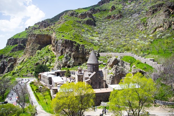 Conquering Armenia - Who gets the most value from this tour