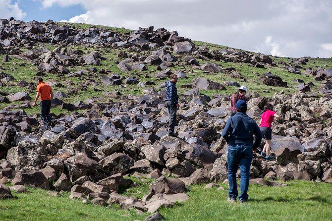 Daily jeep tour to Garni gorge and Geghama mountains - What the $260 private price really buys