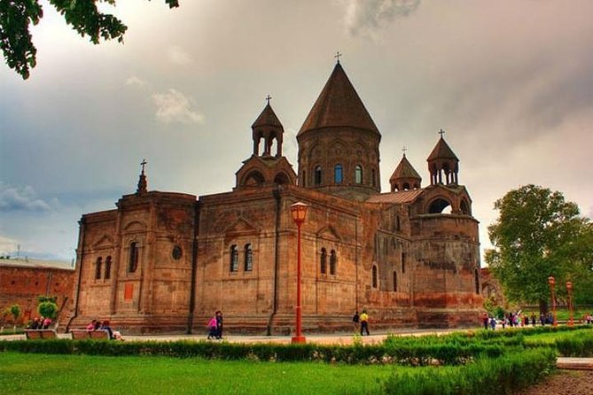 Echmiadzin, Zvartnots, Khor Virap - Khor Virap, Armenia’s major pilgrimage stop