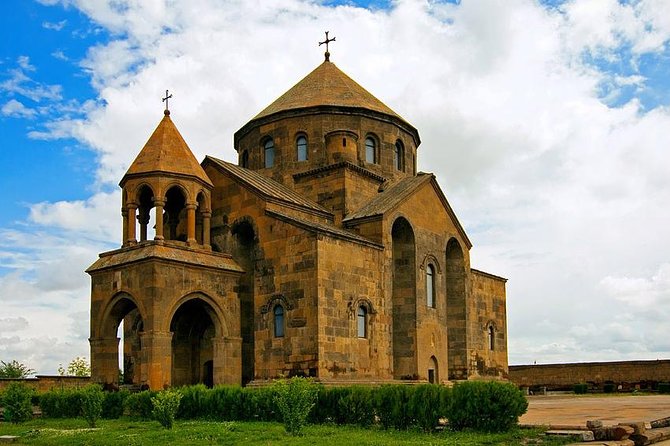 Family package for 7 days - Starting in Yerevan and visiting Ejmiadzin