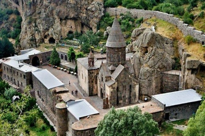Garni, Geghard, Charents Arch, Azat reservoir, Khor Virap - Guide quality and the driver-only question
