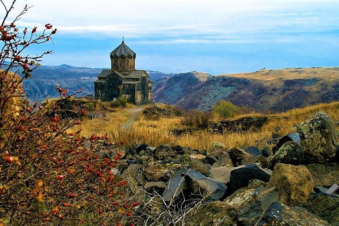 Group Tour: Amberd, Aragats, Lake Kari, Saghmosavank, Alphabet - Saghmosavank above the Kasakh River canyon