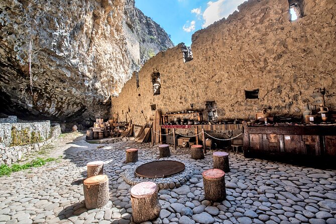 Group Tour: Haghpat, Zarni-Parni Caves, Akhtala, Aramyants Castle, Sanahin - Guides, vehicles, and the rhythm of the day