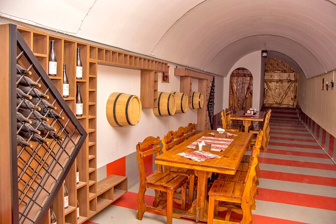 Group Tour: Hin Areni Winery, Tatev (wayback on Ropeway), Khndzoresk Caves - Guide quality and group communication