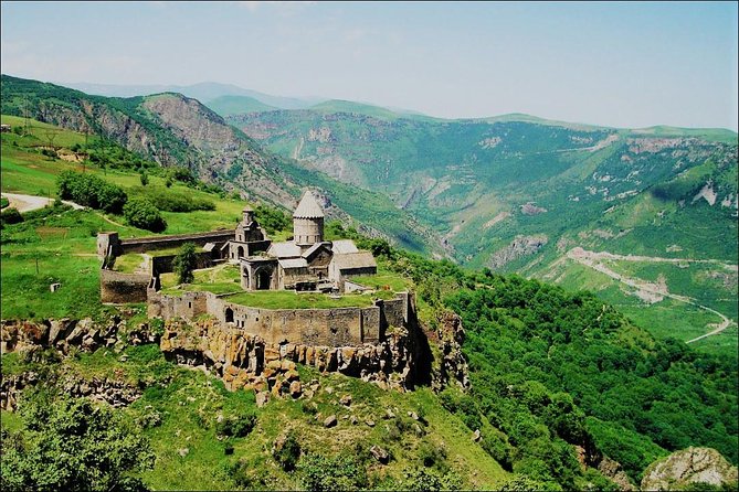 Group Tour: Shaki waterfall, Tatev monastery & ropeway, Hin Areni winery - The guide and vehicle setup