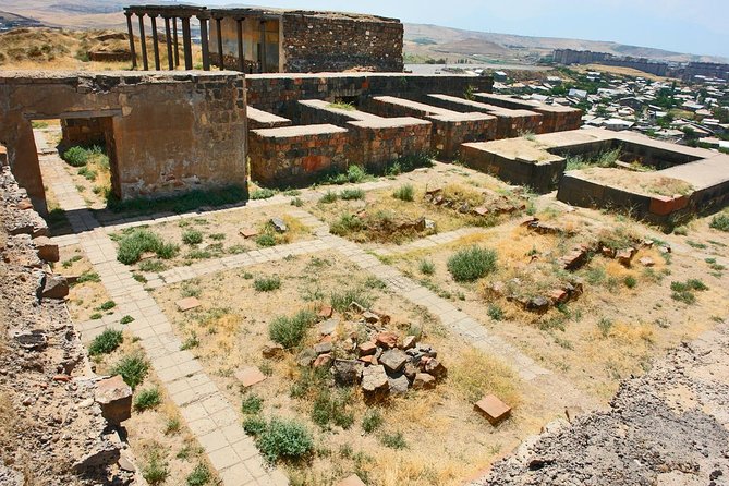Group Tour: Sightseeing in Yerevan, Erebuni Museum and Fortress - Why Erebuni is the right place to begin