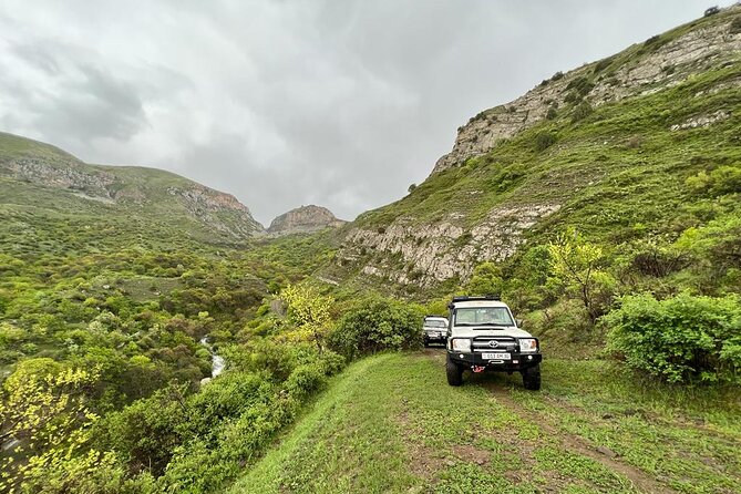 Limitless Off-Road Private Tours in Armenia - Armenian wine and the value of a slow meal