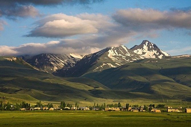 Mount Aragats, Amberd Fortress, Saghmosavank Monastery, Alphabet - private tour - Who will enjoy this route most