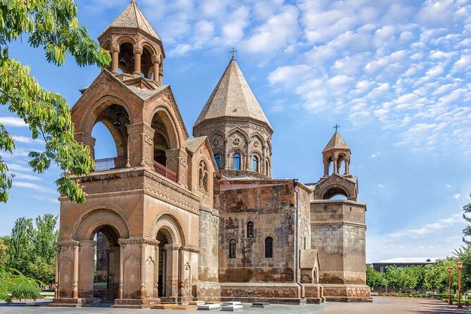 Private Day Trip from Yerevan to UNESCO World Heritage Sites - Guides, language, and the feel of the day