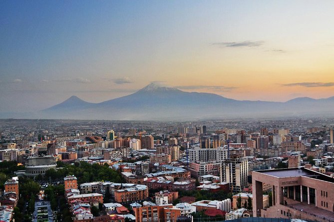 Private sightseeing and walking tour in Yerevan - Swan Lake gives you a quick central pause