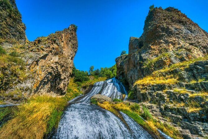 Private tour Jermuk, waterfall, Tatev Monastery and TaTev Ropeway - A few practical choices make the day better