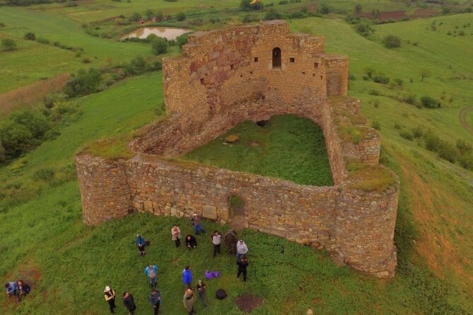 PRIVATE TOUR: Saghmosavank , Alphabet monument, Amberd fortress - Hovhannavank and the Kasakh gorge