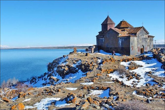 Private tour to Khor Virap, Areni winery, Noravank, Selim pass, Hayravank - Areni winery and Armenia’s wine tradition