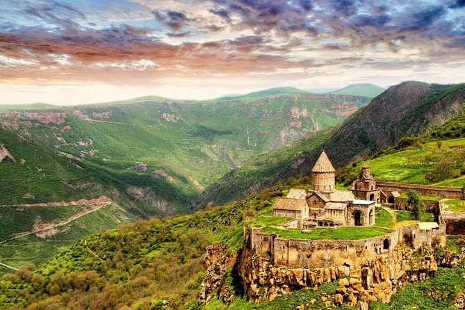 Private tour to Khor Virap,Areni winery,Noravank,Tatev Monastery - Guide language and the human side of the trip
