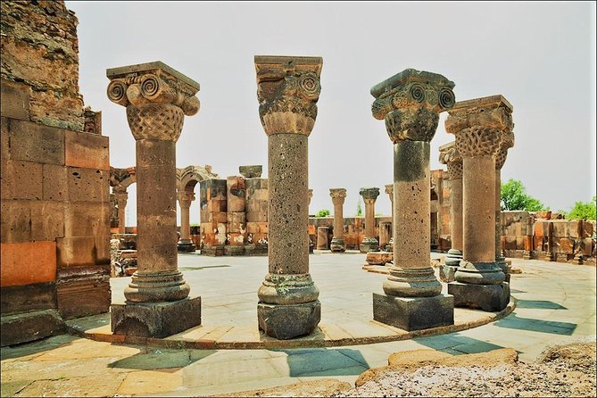 Private tour to UNESCO heritage Echmiadzin churches, Zvartnots and Sardarapat - Lunch, extra stops, and the real timing