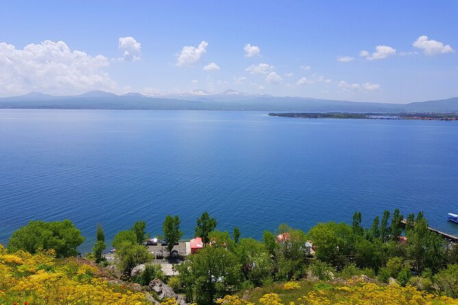 Private tour: Tsaghkadzor, Sevan lake, Dilijan town and Haghartsin monastery - Haghartsin Monastery in the forest