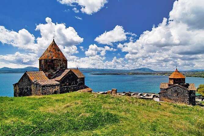 Transfer Tbilisi to Yerevan with 2 sightseeing stops - Who should book this transfer