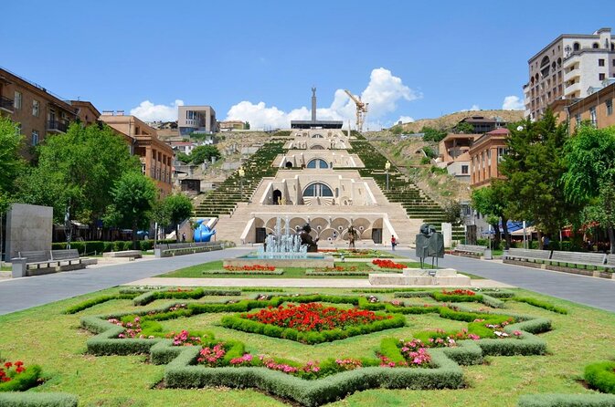 Walking Yerevan City Tour with 5 Wine & 10 years-old brandy - Key points at a glance