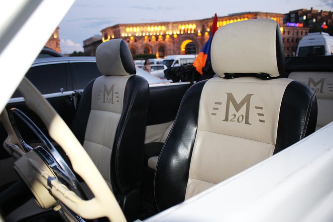 Yerevan city tour with drinks in a classic car with photography - Opera House, Cascade, and the city center